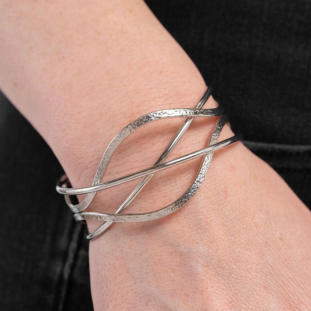 NWT PAPARAZZI FIERCE FUSION BRACELET